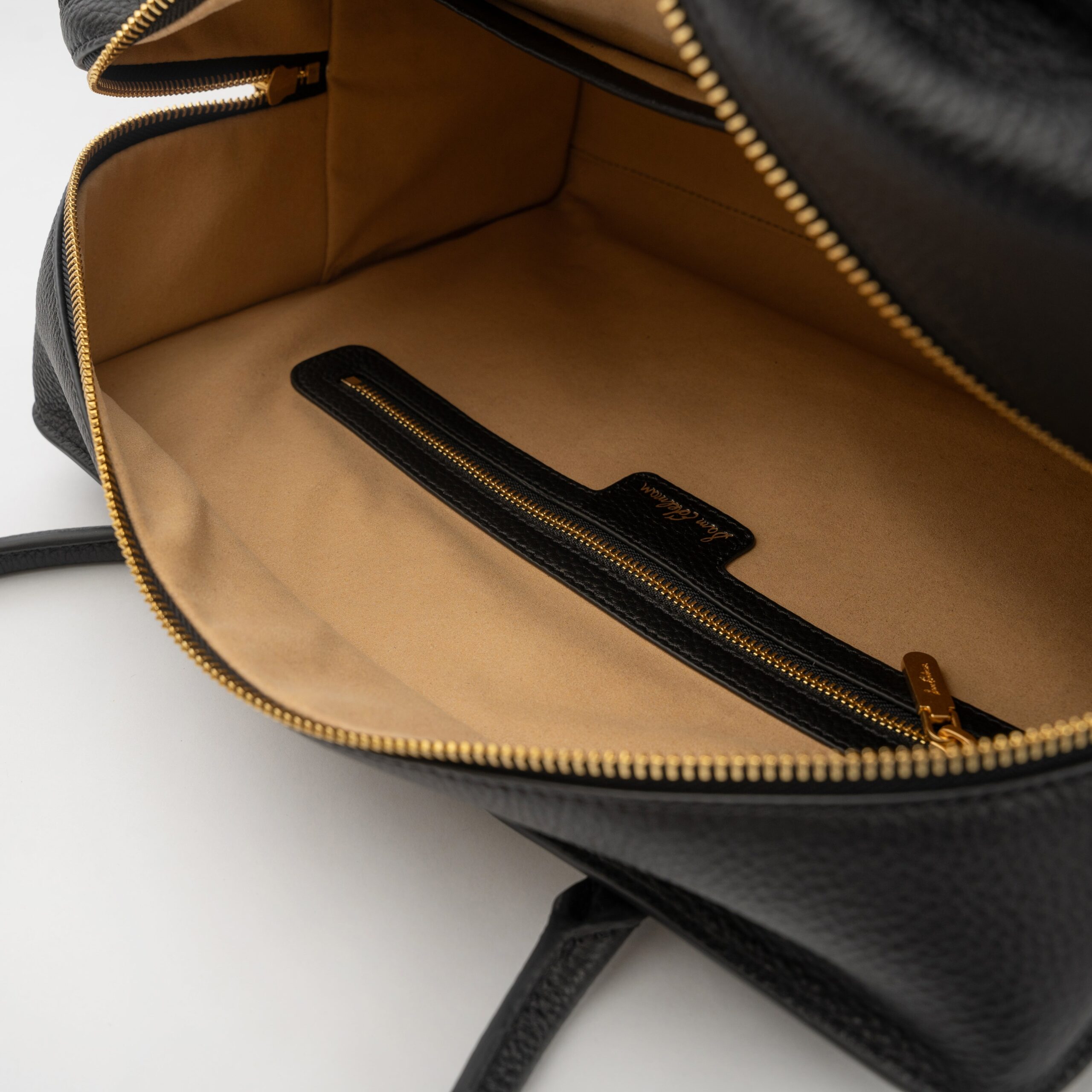 Kaylan Boston Shoulder Bag - Image 4