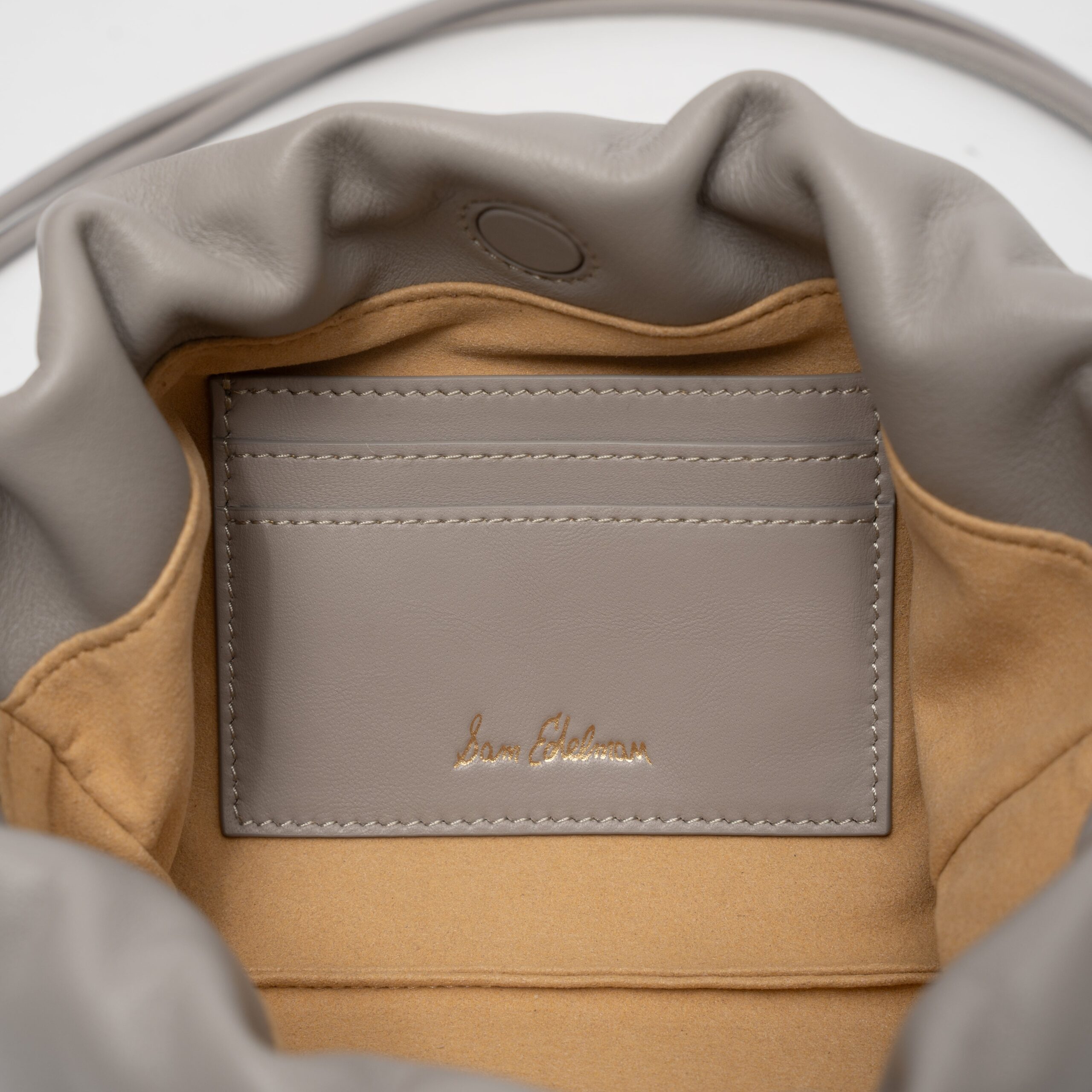 Emme Cloud Bag - Image 4