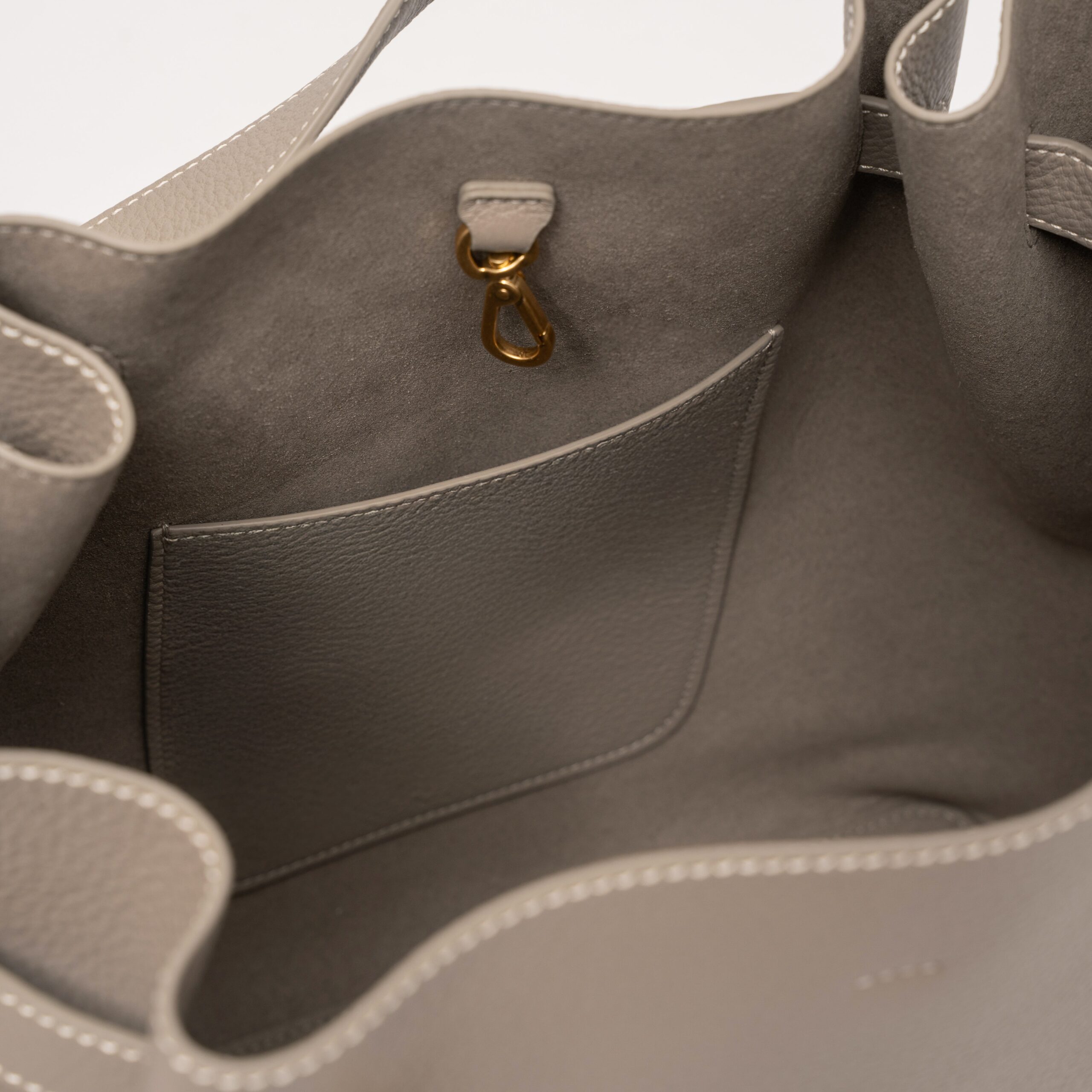 Jaimie Bucket Bag - Image 4